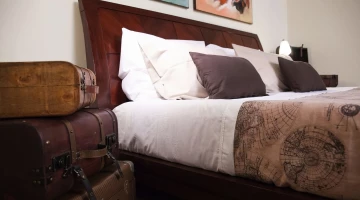 Traveler room detail