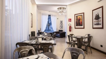 Breakfast room