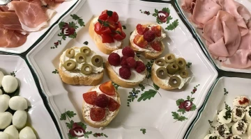 International breakfast buffet