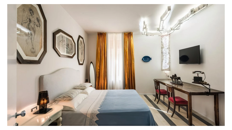 Justice room with double bed