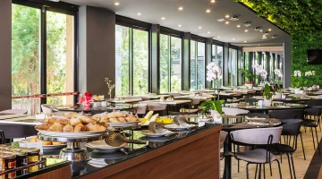 Petit-déjeuner buffet