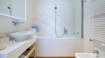 Bathroom with tub