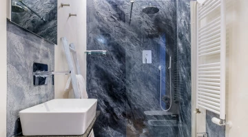 Bathroom with large shower box
