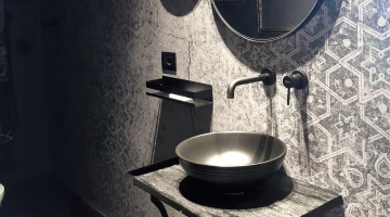 Ensuite bathroom