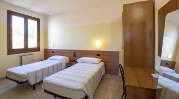 Double room with desk