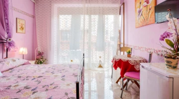 Dream Room with Balcony