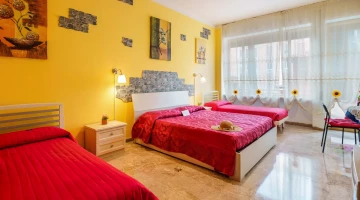 Sunflower Room with Balcony