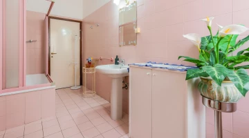 Bathroom with tub