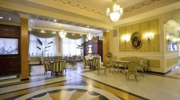 Common areas with crystal chandeliers