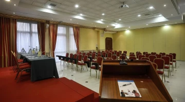 Paris room