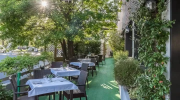 Restaurantbereich im Freien