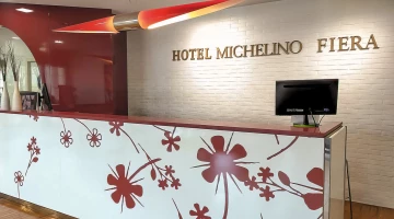 Reception open 24 hours a day