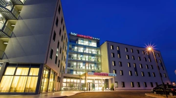 Außenansicht des Hotel Cosmopolitan Bologna