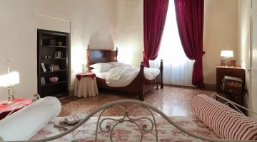 Caesar&#39;s Room