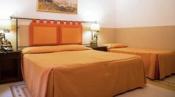 Triple double room