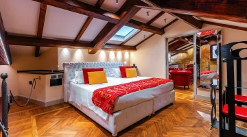 Suite with double bed