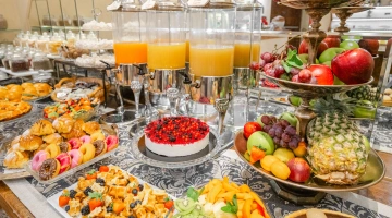 Dolci e frutta fresca