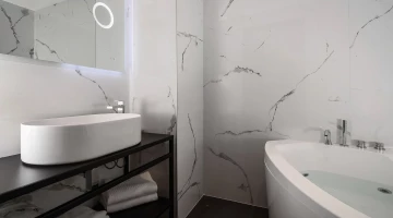 Bathroom with tub