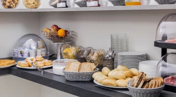 Breakfast buffet with savoury options
