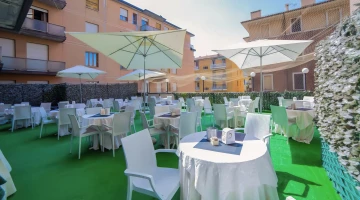 Sweet life terrace