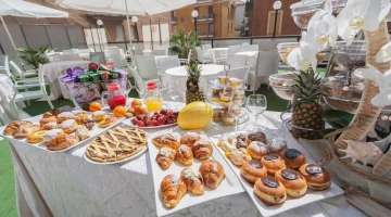 Breakfast buffet detail
