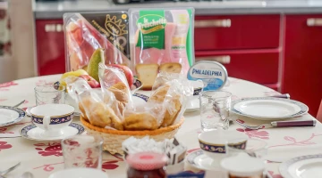 Sweet and savoury foods for breakfast