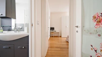 Room with external services for exclusive use