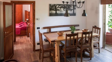 Common room with table and chairs