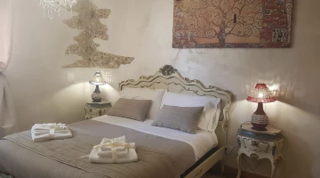 Coral room