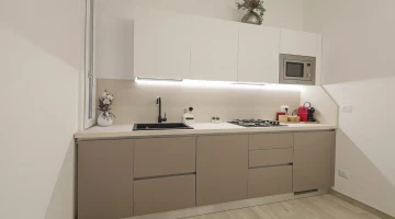 Cuisine équipée dans l&#39;appartement
