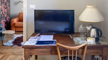 Tv e bollitore elettrico