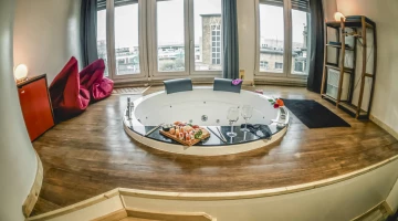 King suite