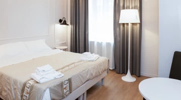 Double room with towels
