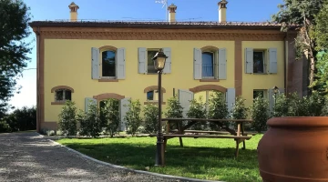 Ancienne ferme San Luca avec jardin