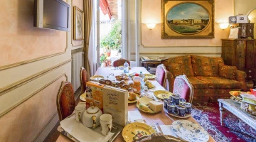Table set for breakfast