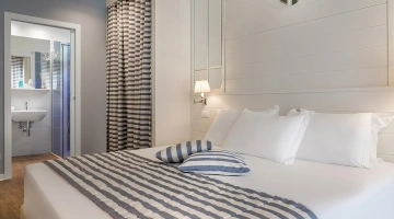 Maritimes Zimmer in Meeresfarben