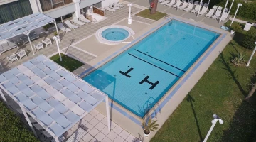 120m2 swimming pool