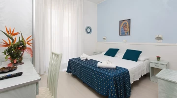 Standard room in the annex