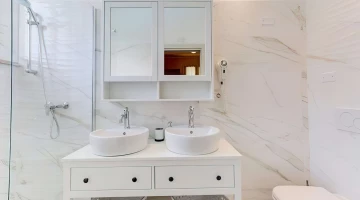 The bathrooms of the connecting room