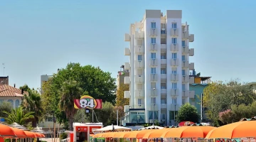 In prima linea sulla spiaggia