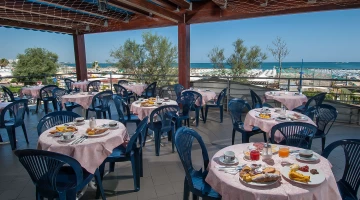 Terrasse panoramique pour les petits déjeuners