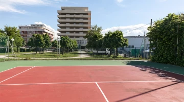 Terrain de tennis gratuit
