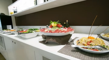 Restaurant avec service buffet