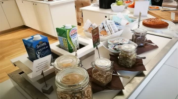 Restaurant avec service buffet avec des produits bio et végétaliens