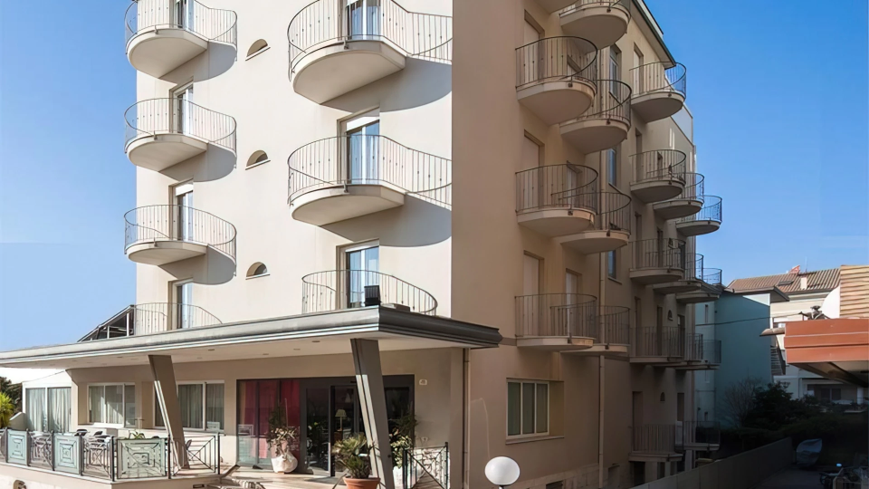 Facciata della struttura