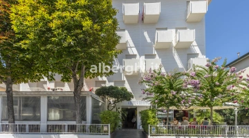 Façade extérieure de l'hôtel