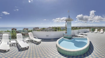 Hôtel avec vue à 360° sur la mer et les Apennins