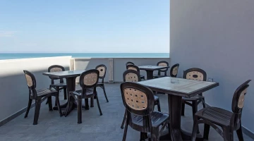 Möblierte Terrasse mit Aussicht