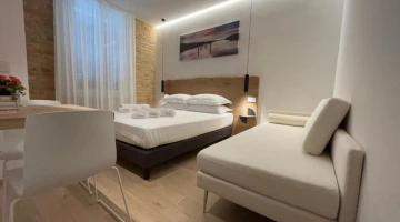 Ausziehbares Sofa und zusätzlicher Schlafplatz