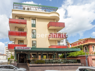 Hotel Sabra